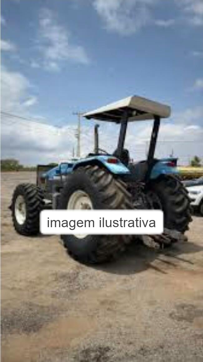 JARAGUÁ/GO - UM TRATOR NEW HOLLAND 2007 COR AZUL