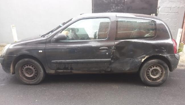 Leilão de Veículo: Renaul Clio AUT 1.0 H 2004