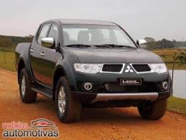 L200 TRITON SPORT , ANO:2013
