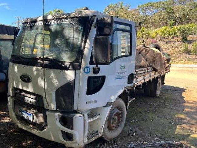 CAMINHÃO FORD / CARGO 1519 E TURBO 2P, ANO: 2015/2015 (SUCATA SEM MOTOR)