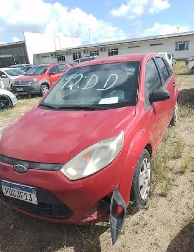 TJPB - AUTOMÓVEL FORD FIESTA