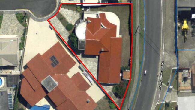 Casa em Condomínio - Uberaba, Curitiba/PR