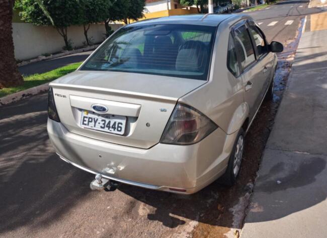 Veículo -  Ford Fiesta Sedan, Iacanga/SP