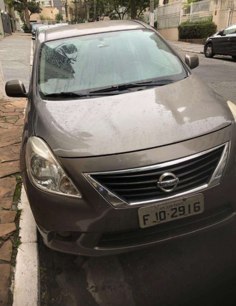 Veículo - Nissan Versa, Aclimação/SP