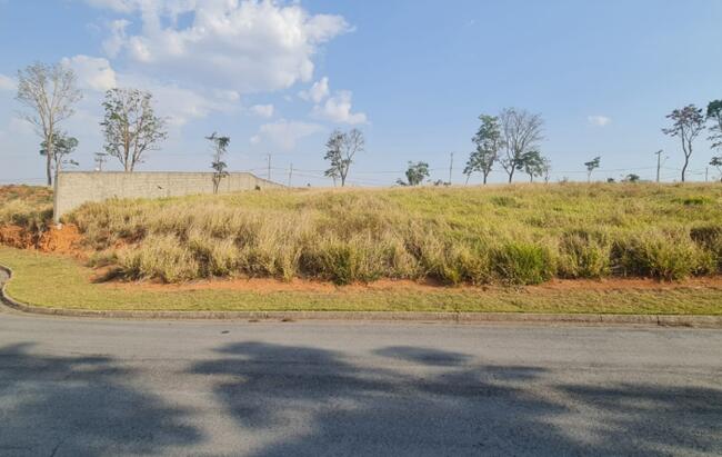 Terreno em Condomínio - Tuiuti/SP