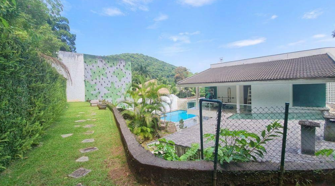 Casa em Condomínio 2.400m²- Balneário Praia do Pernambuco, Guarujá