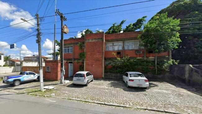 PRÉDIO COMERCIAL | A.T 2.160M² | 02 PAVIMENTOS | GUARITA | SALAS E BANHEIROS | GALPÃO | BAYEUX | PARAÍBA - R$ 1.404.000,00