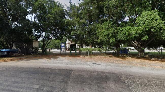 IMÓVEL COMERCIAL / 07 GALPÕES / A.T. 3.398,00m² / CAMPO GRANDE / RIO DE JANEIRO - R$  3.751.341,03